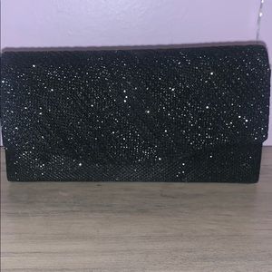 Cute clutch/wallet for any formal event.